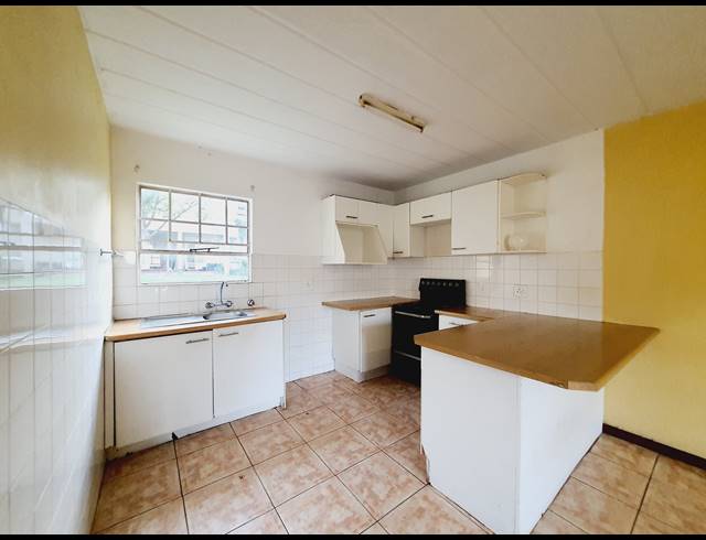 2 BEDROOM APARTMENT TO LET IN VORNA VALLEY